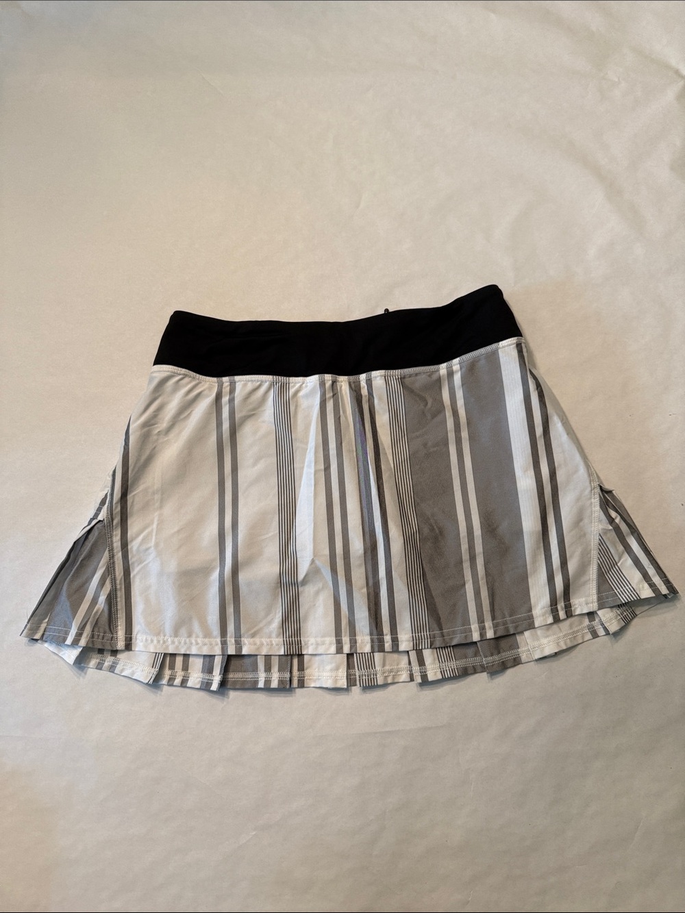 lululemon athletica Black Waistband Gray and White Striped Skater Skirt